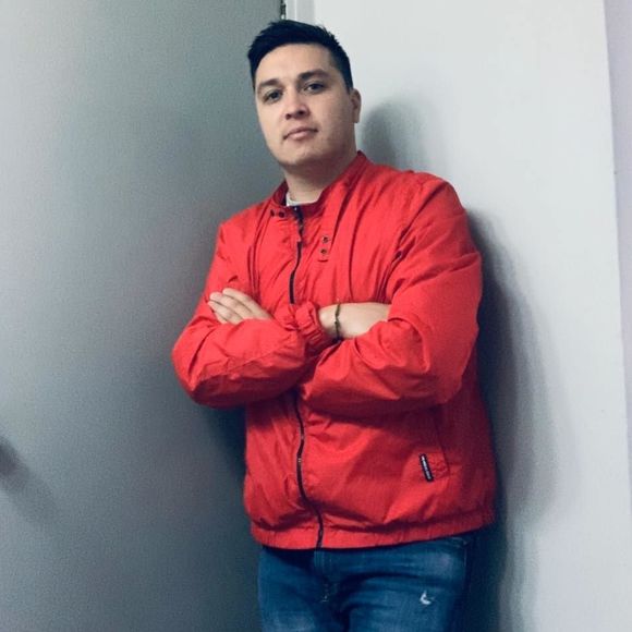 Meet your Posher, Oswaldo - Picture 1 of 1